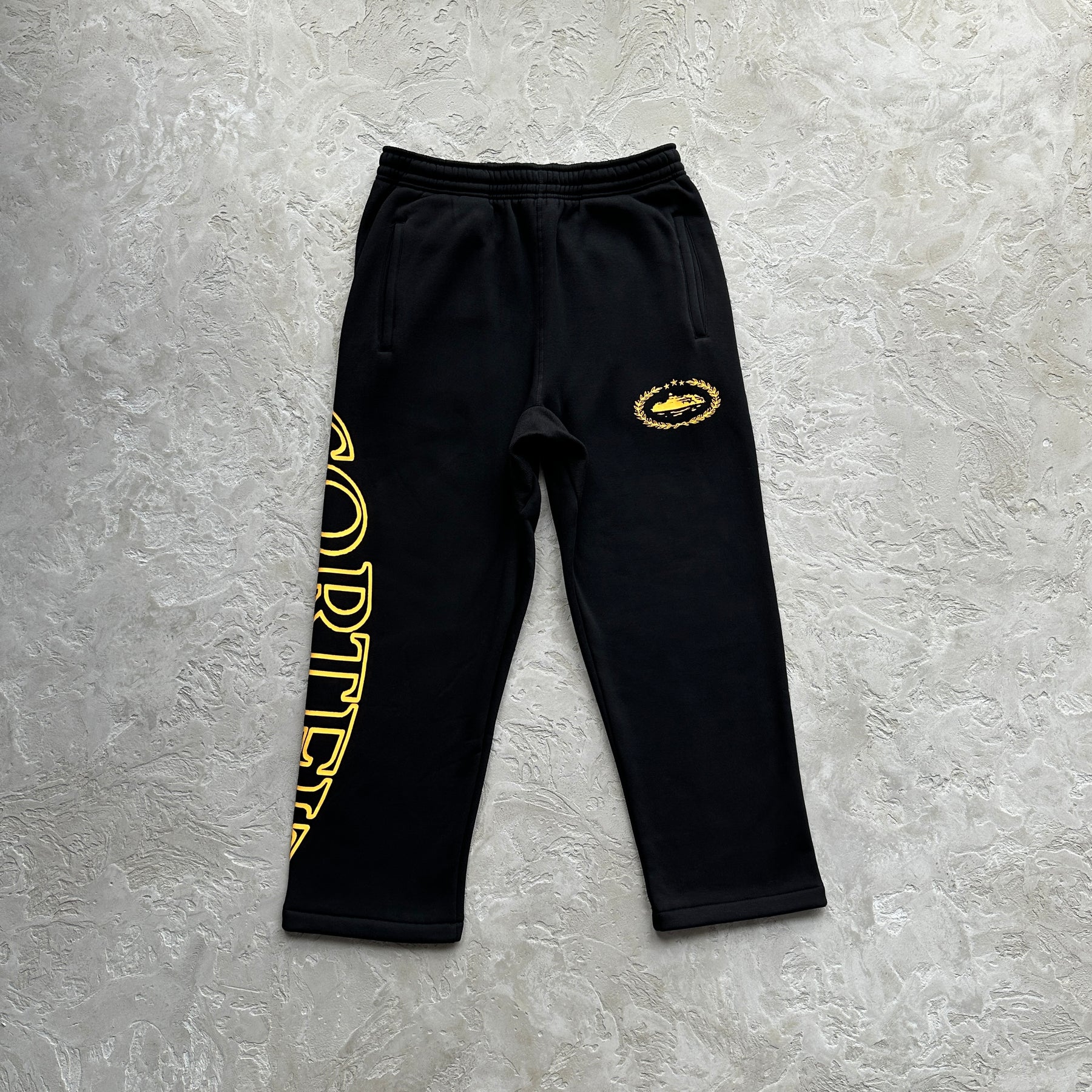 Conjunto Corteiz “Superior Royale” ( Preto e Amarelo )