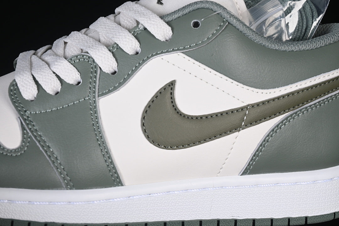 Air Jordan 1 Low "Military Green"
