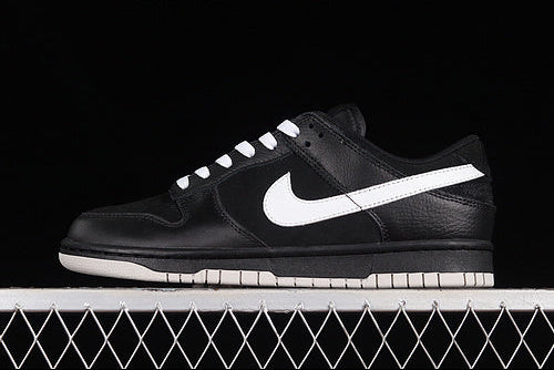 Dunk “Black Panda”