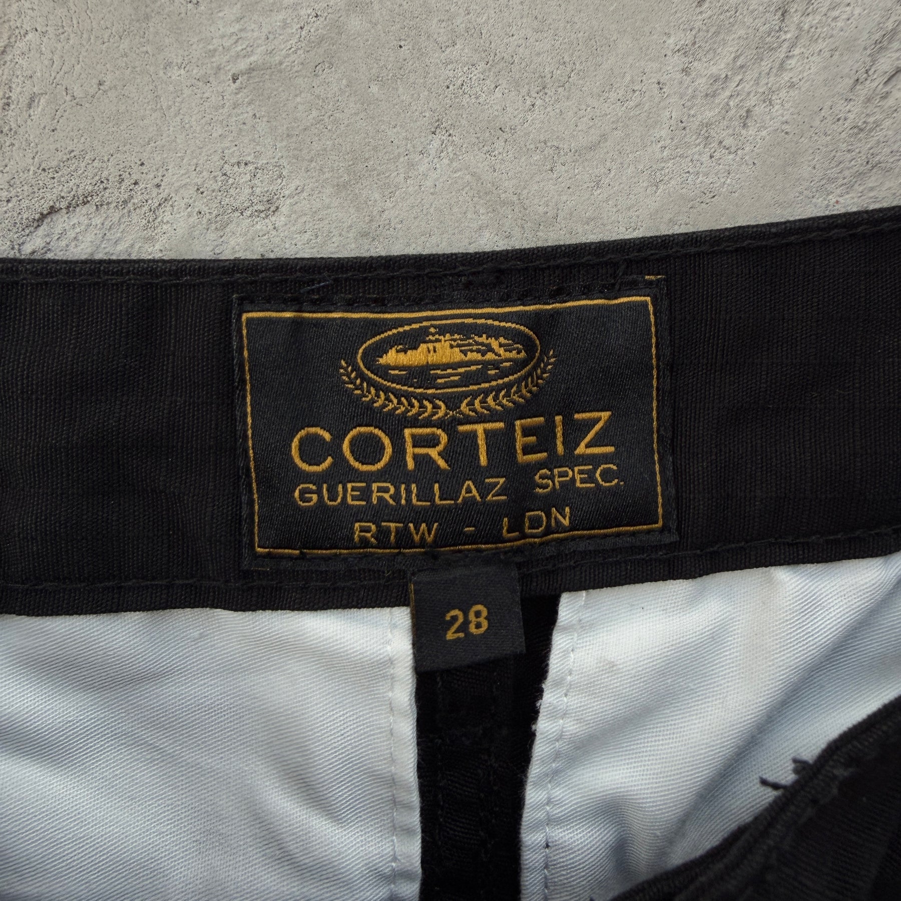 Shorts Corteiz “Guerillaz Cargo Block”