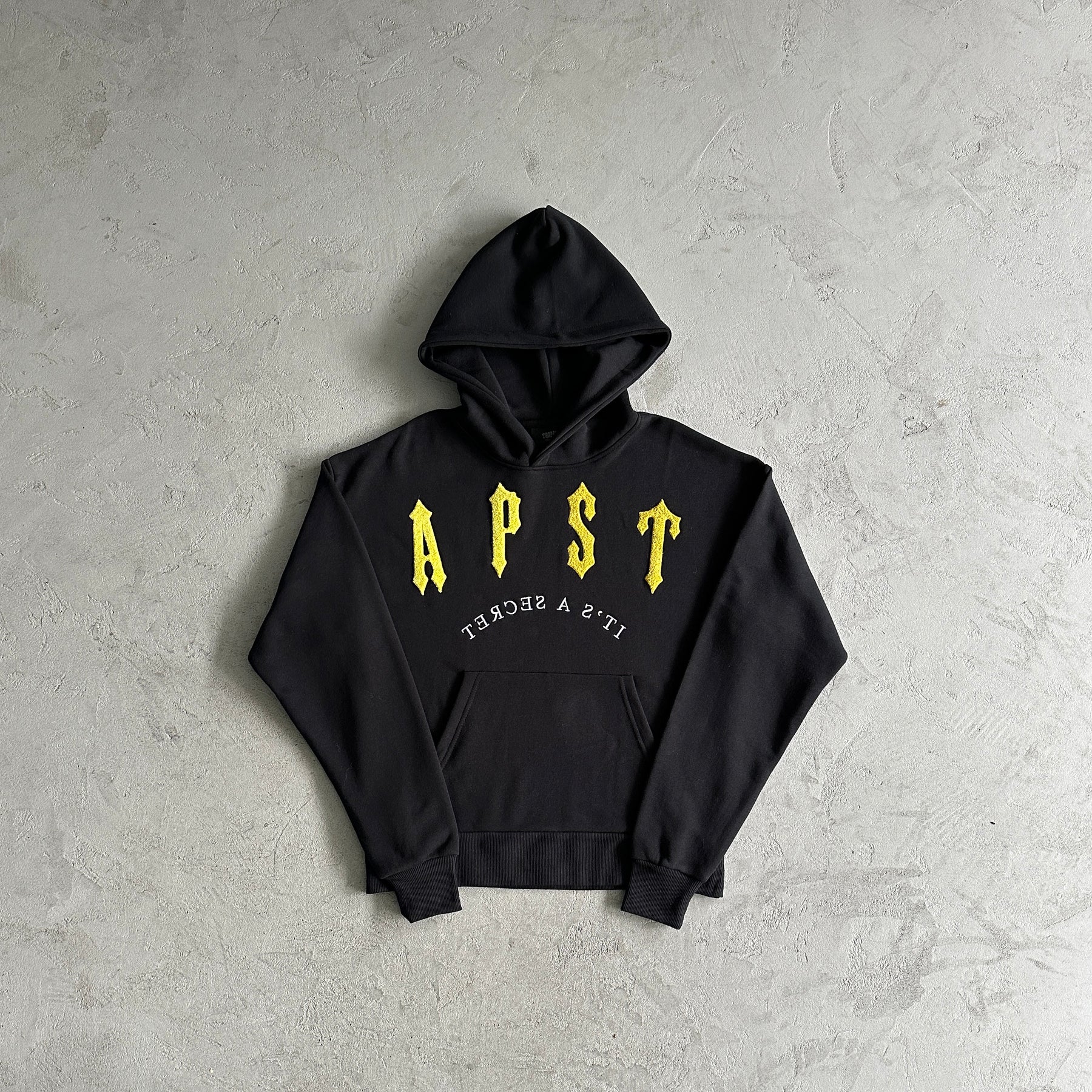 Conjunto Trapstar “Irongate Arch Chenille” ( Amarelo )