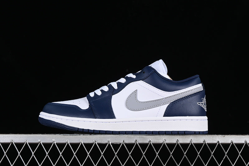 Air Jordan 1 Low “Midnight Navy”