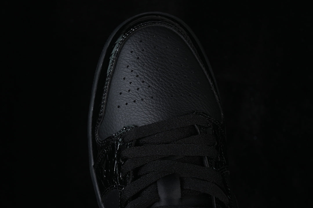 Air Jordan 1 Low "Black Croc”