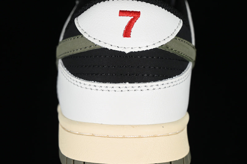 Dunk “Panda Olive”