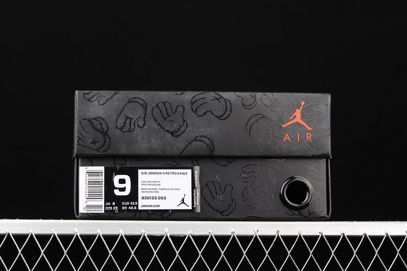 Air jordan 4 x Kaws