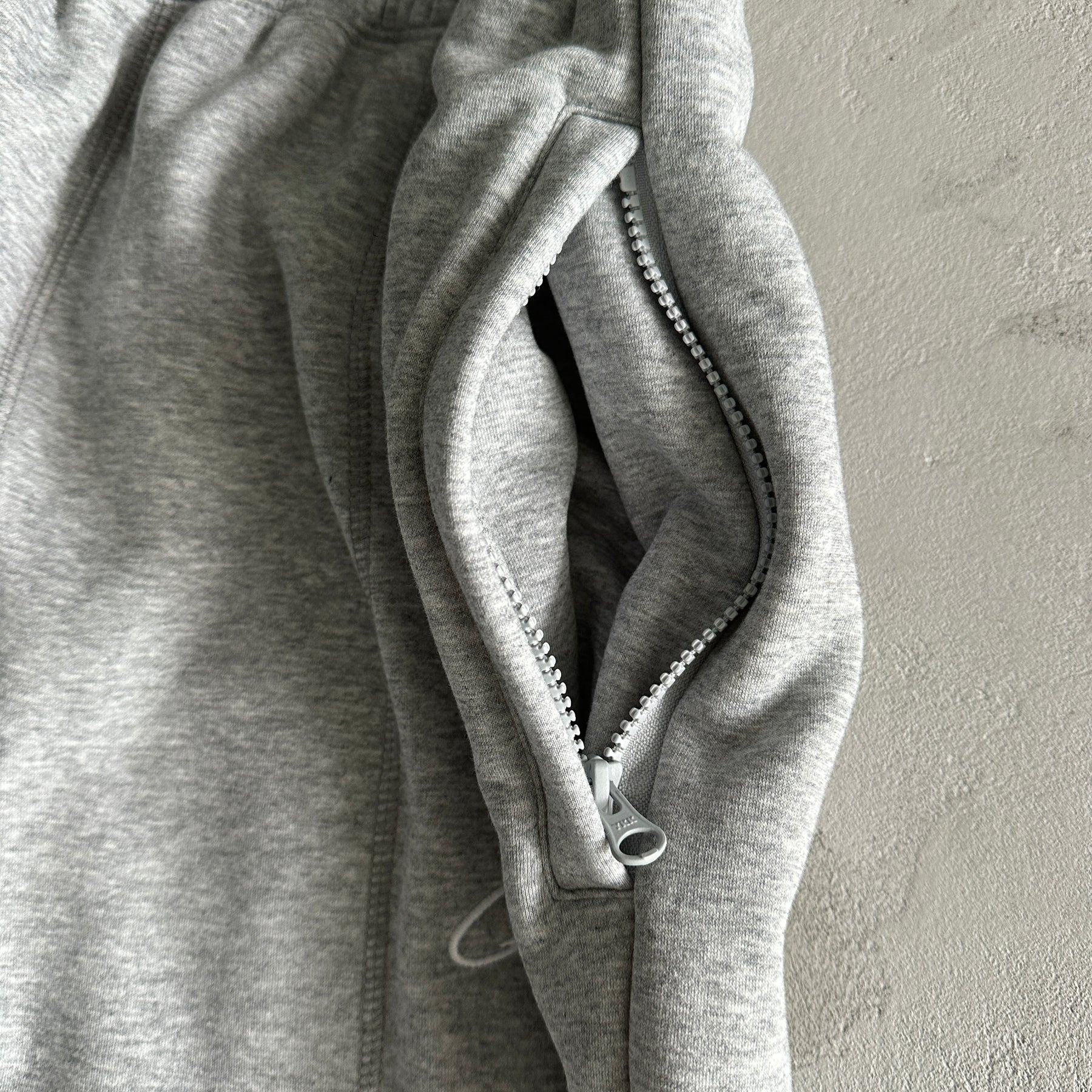 Conjunto Corteiz ”HPM Open” ( Cinza )