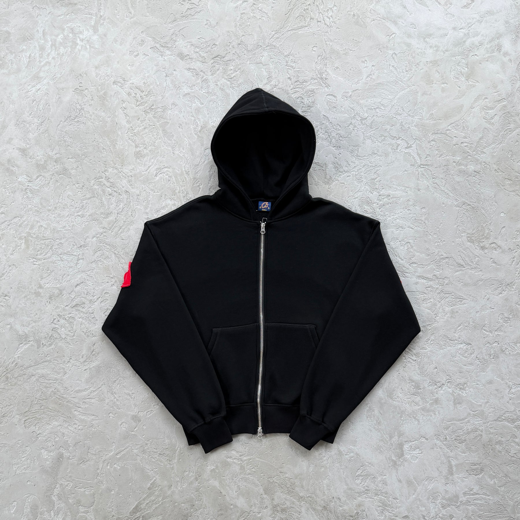 Moletom Corteiz “Lundun Stitch” ( Preto e Vermelho )