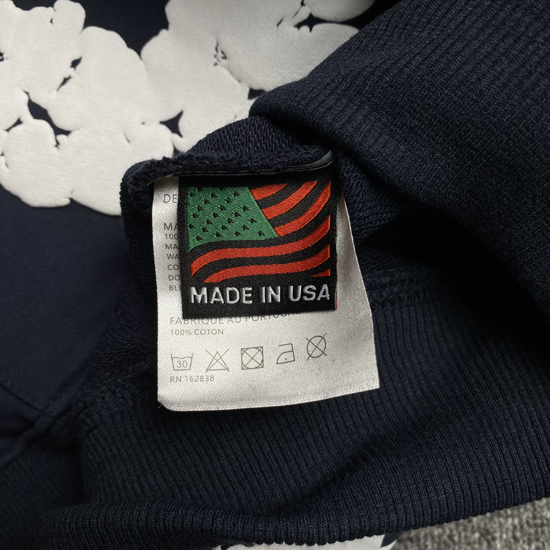 Conjunto Denim Tears ( Preto com Branco )