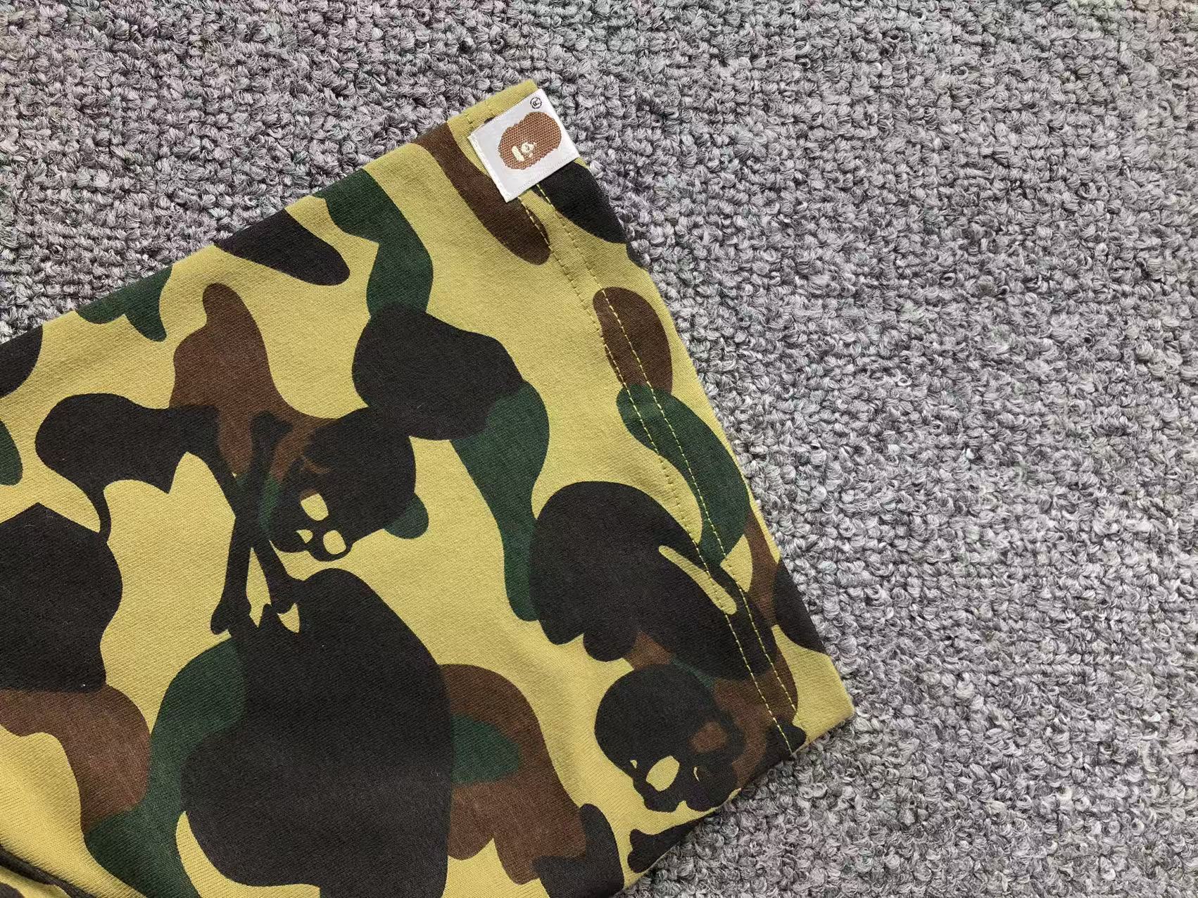 Camisa Bape “Camo Ape”