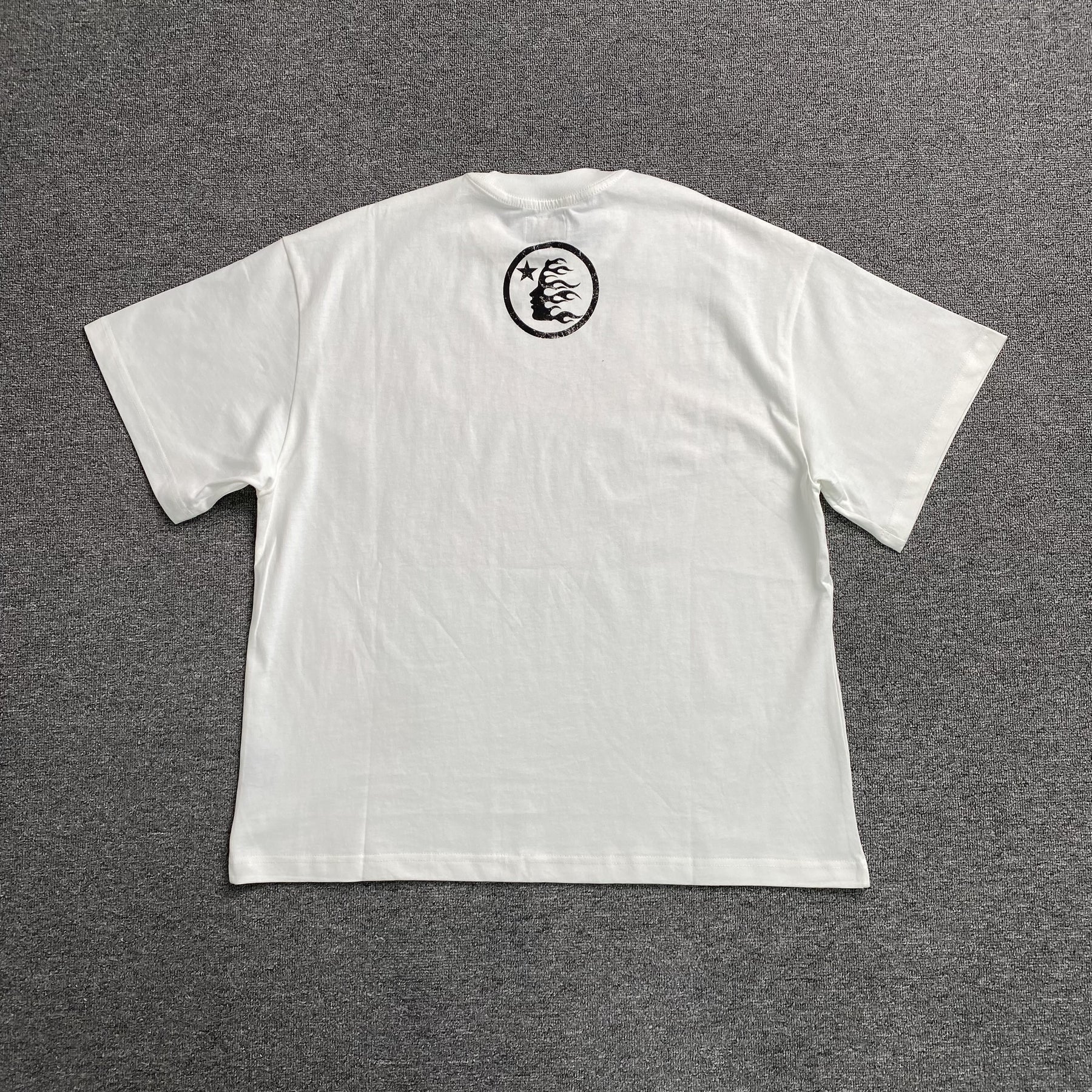 Camisa Hellstar “Peace is a Journey” ( Branca )