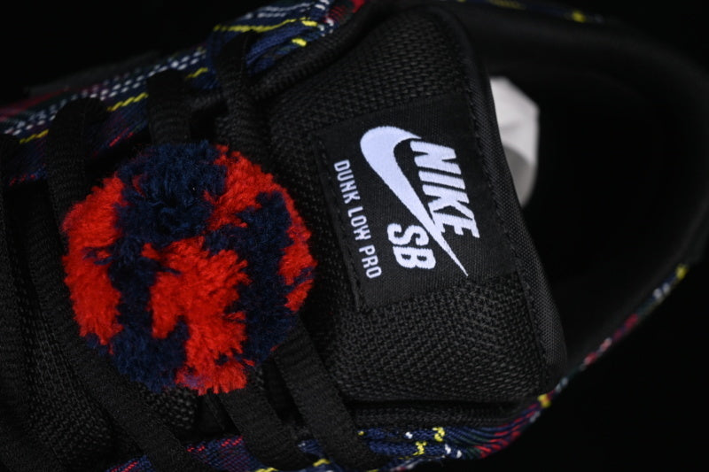 Dunk x Nardwuar “O’ Shanter Hat Black”