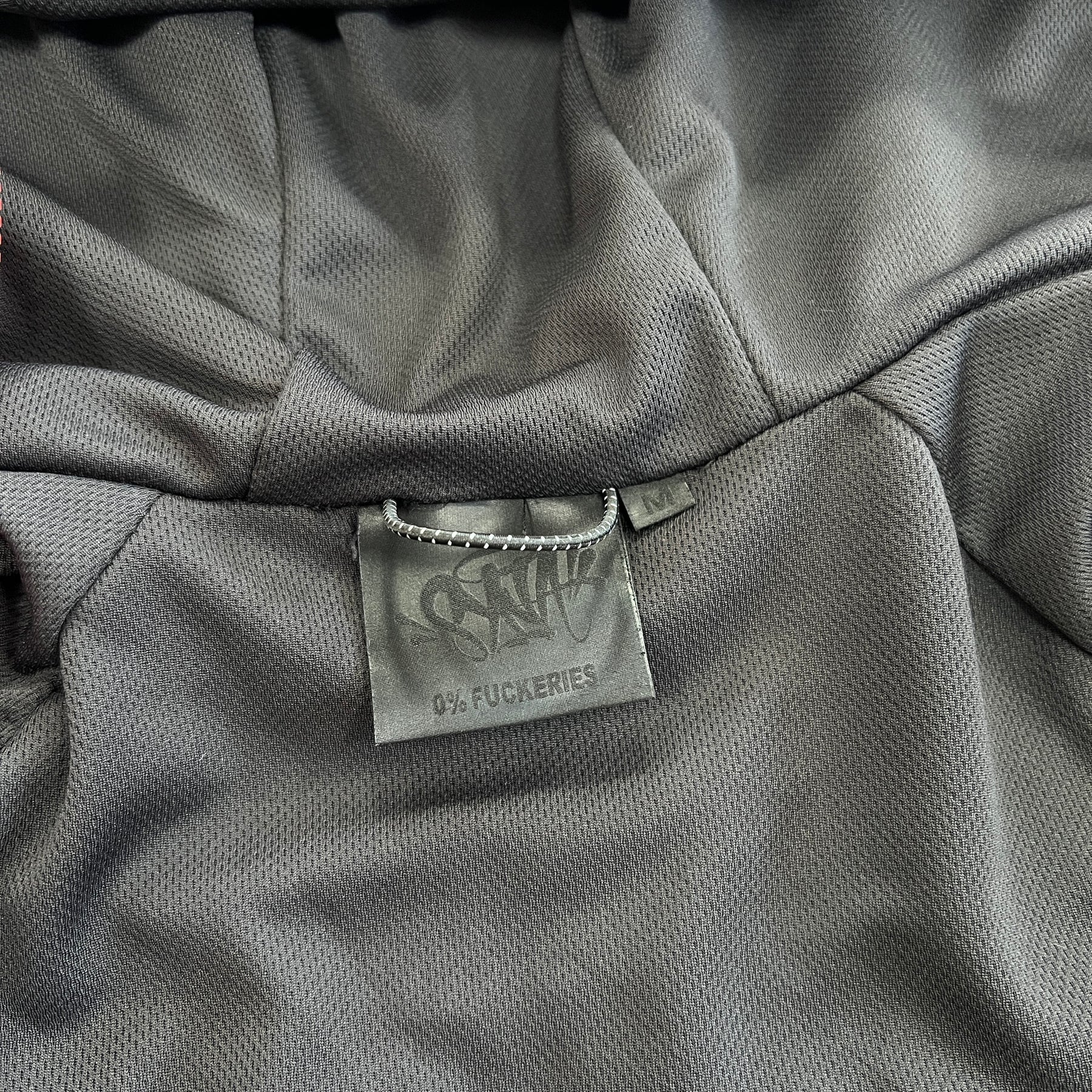 Conjunto Syna World “Vortex Track” ( Vermelho e preto)