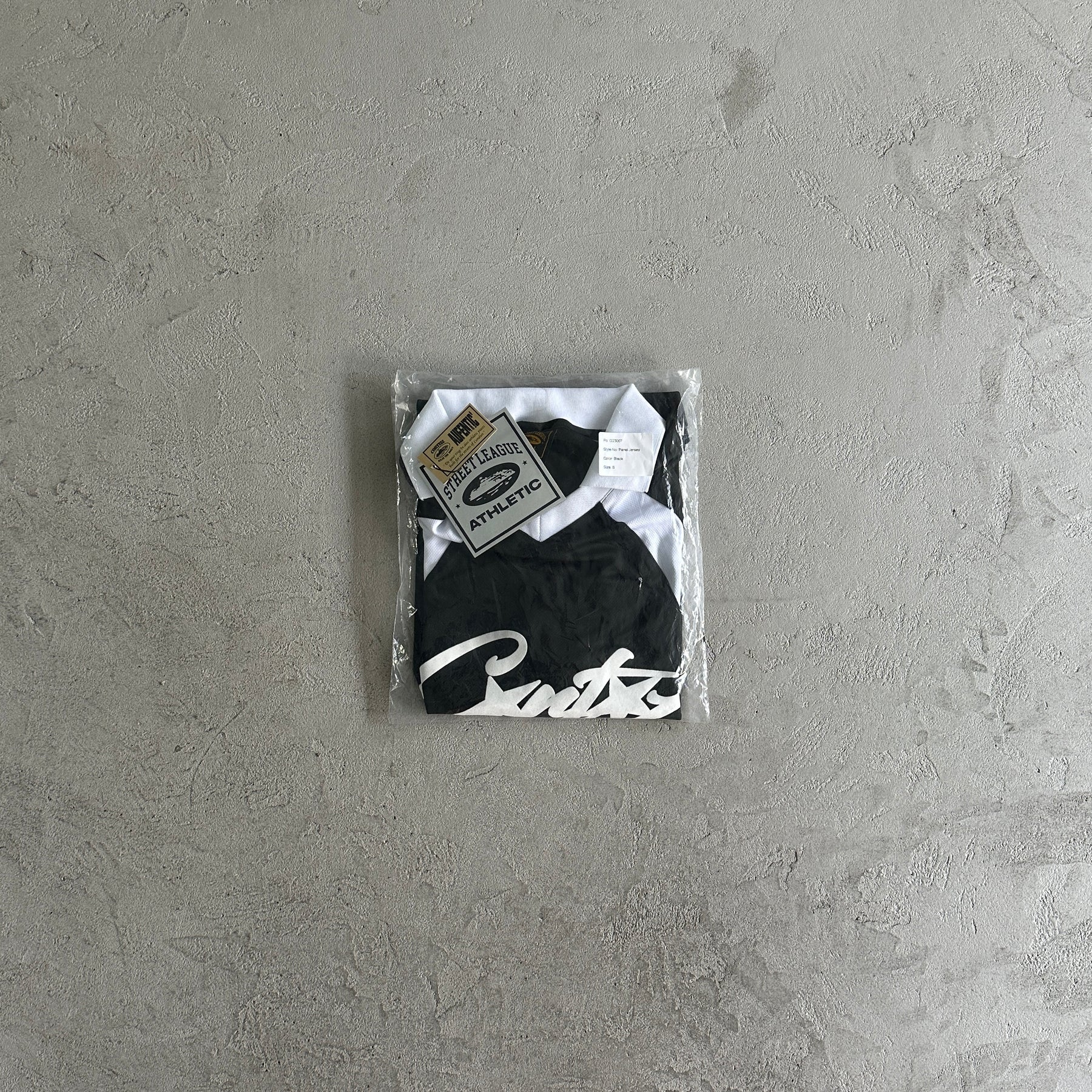 Camisa Corteiz ”Panel” ( Preta com Branca )