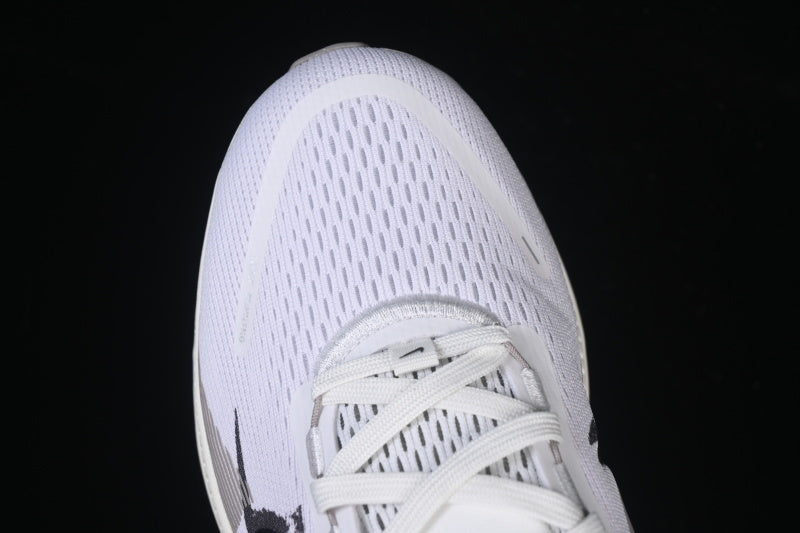 Air Zoom Vomero 18 “Black Grey”