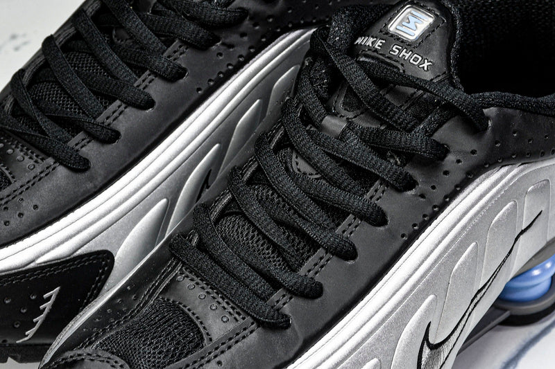 Nike Shox R4 “Psychic Blue”