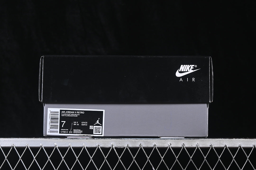Air Jordan 11 “Dark Green”