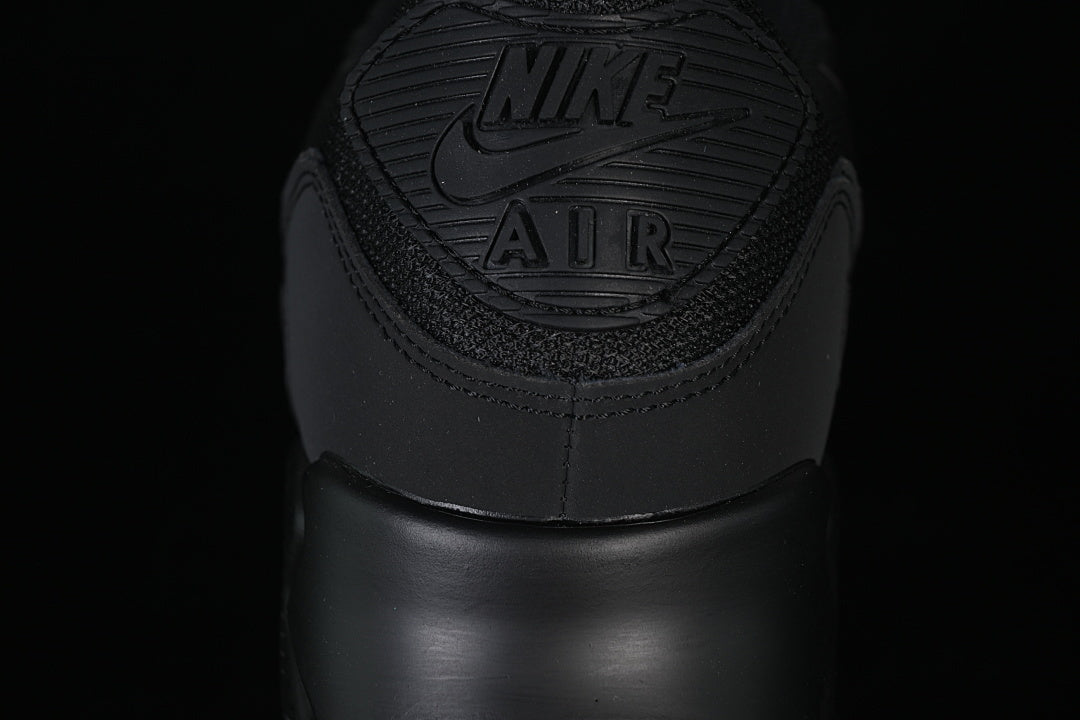 Air max 90 “Essential Triple Black”