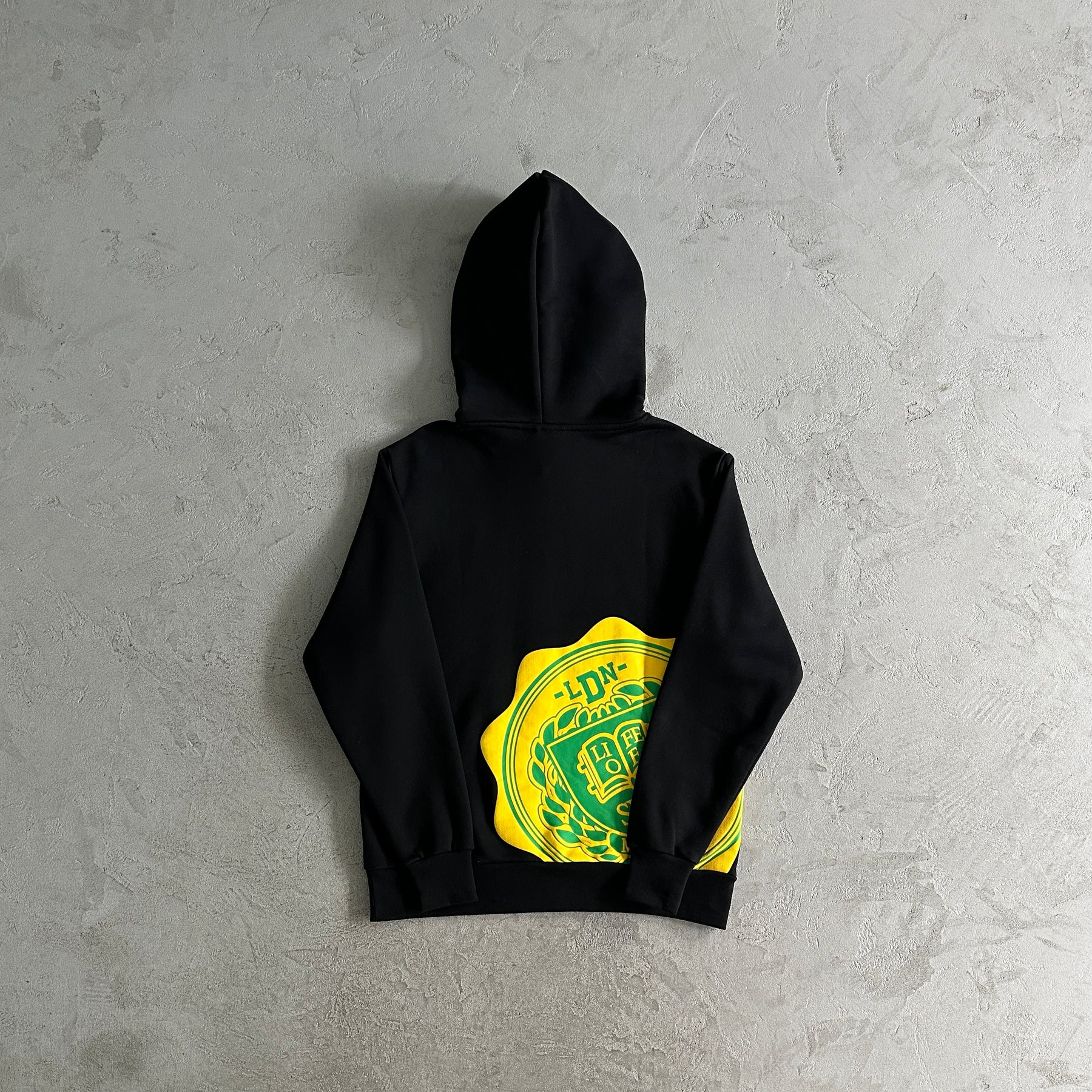 Conjunto Syna World “Crest Oth“ ( Preto e Amarelo )