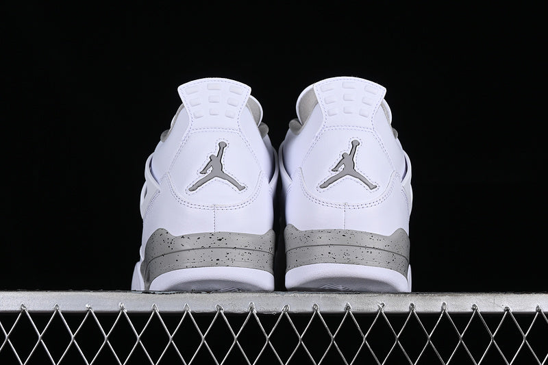 Air jordan 4 “White Oreo”