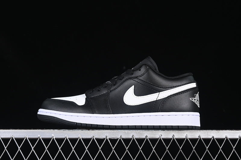 Air Jordan 1 Low “Black white”