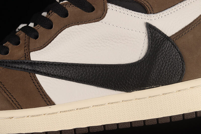 Jordan 1 x Travis Scott