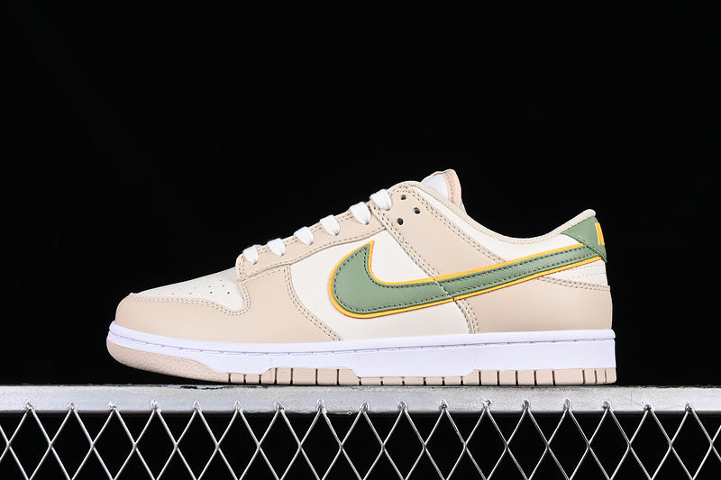 Dunk “Light Tan”
