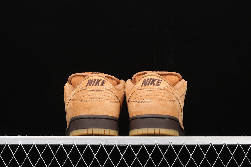 Dunk “Wheat Mocha”