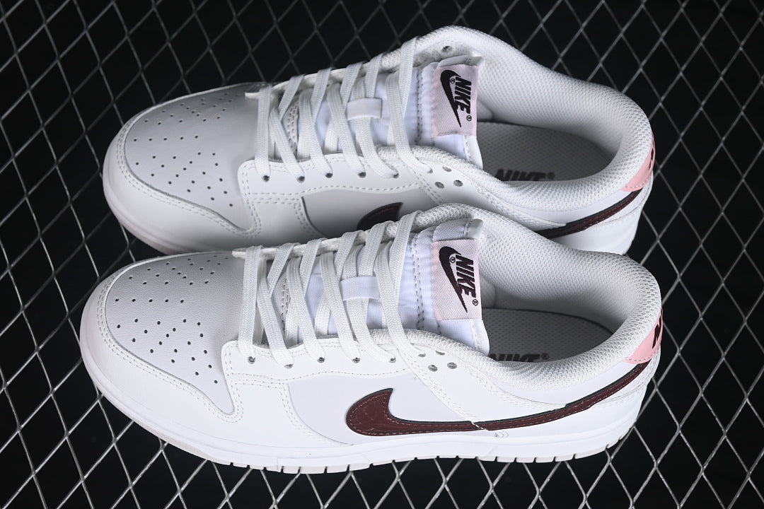 Dunk “Plum Chalk”