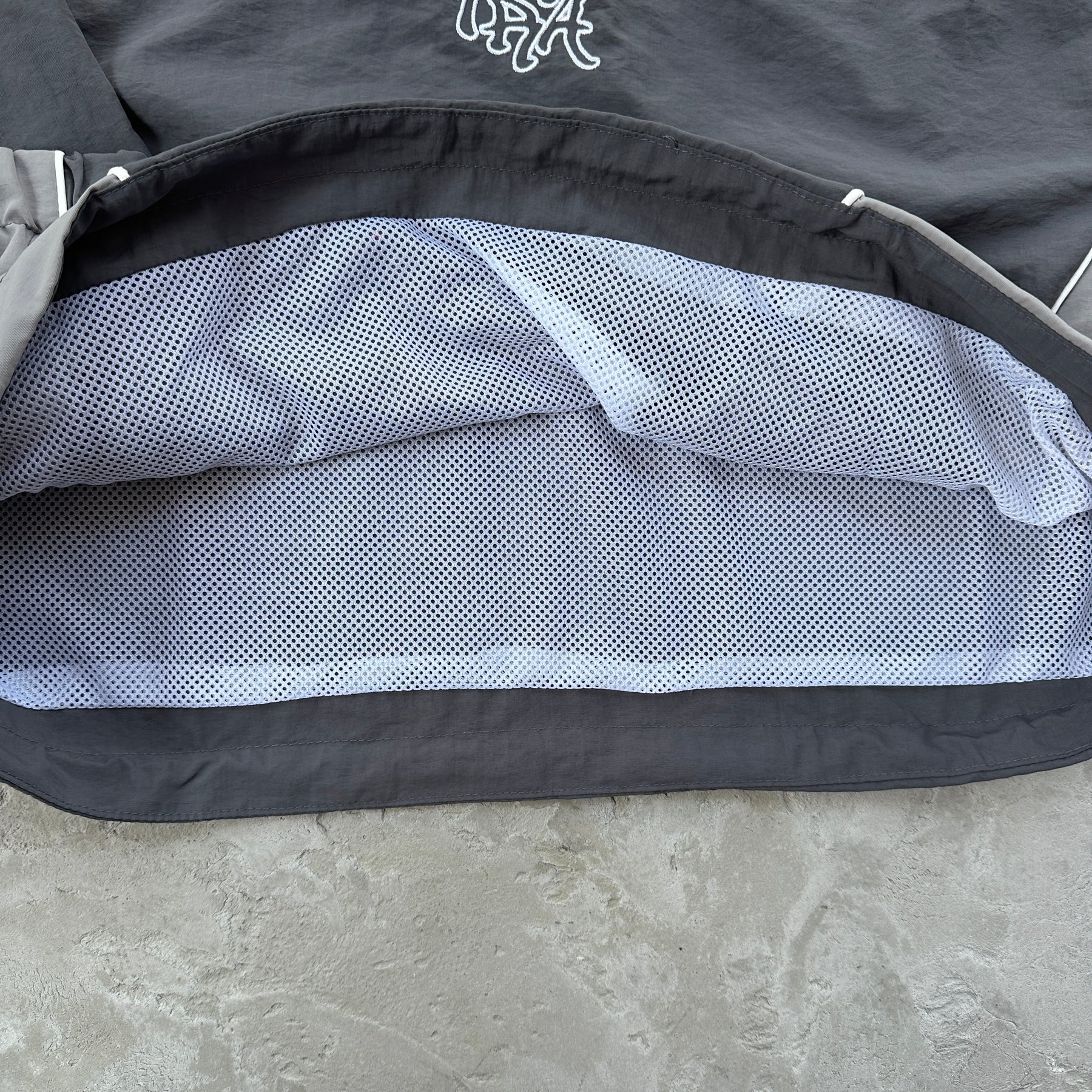 Conjunto Mertra “Mer Embroidered Woven”