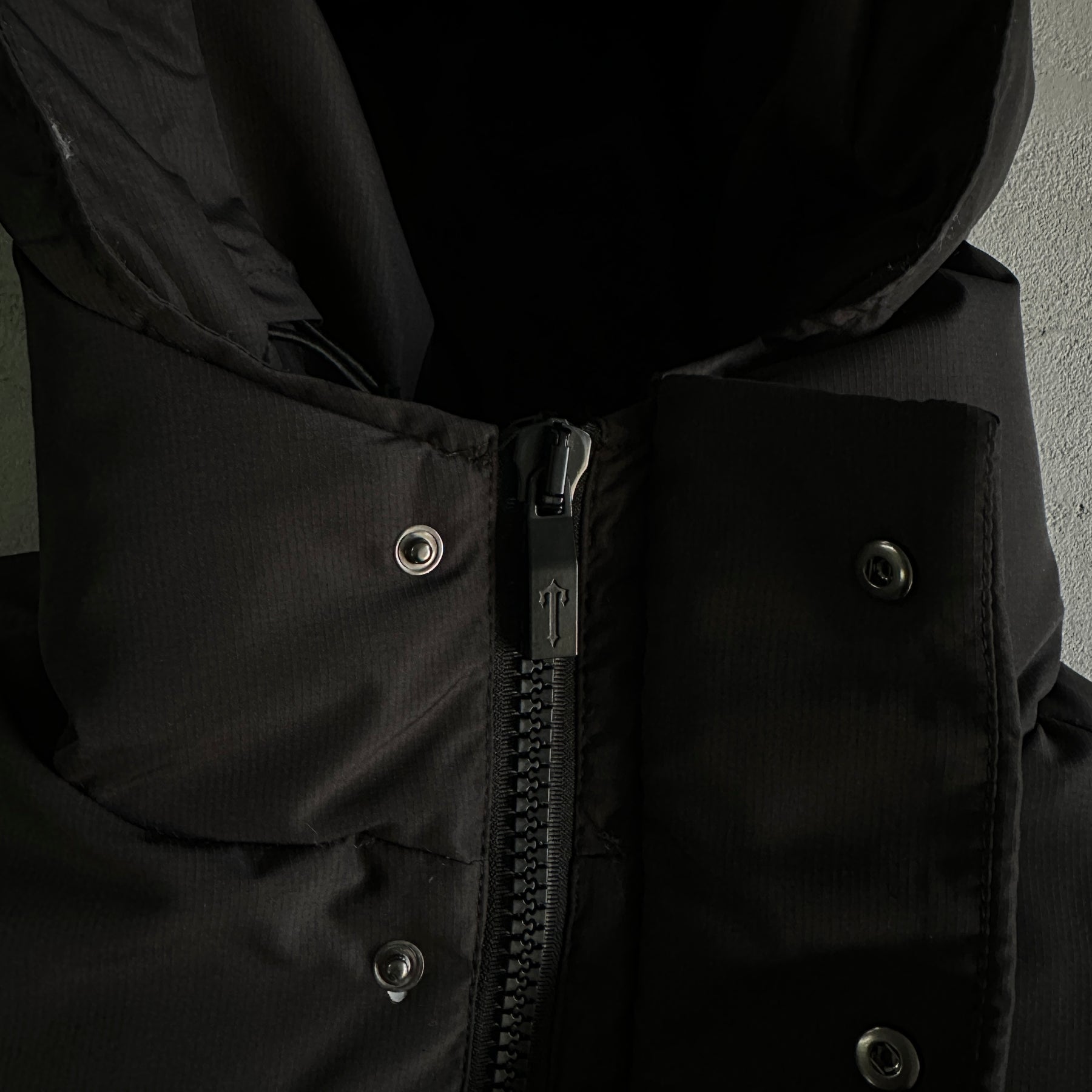 Jaqueta Trapstar “Decoded 2022 Hooded” ( Preta )