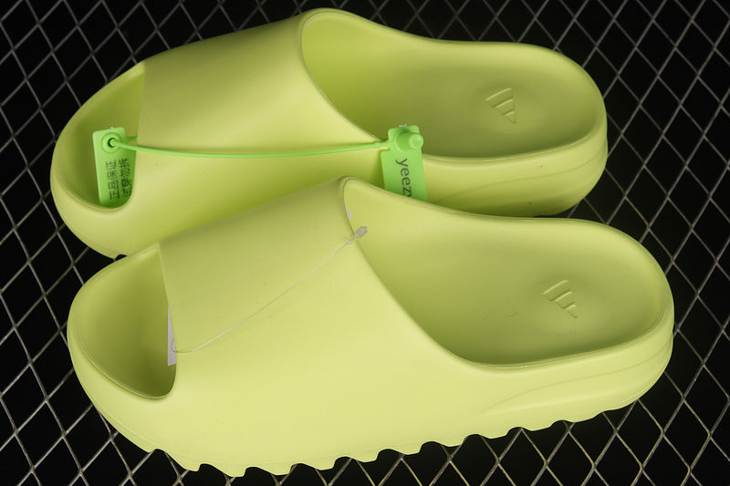 Yeezy Slide “Glow Green”