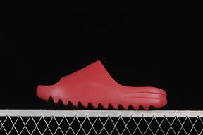 Yeezy Slide “Varsity Red”