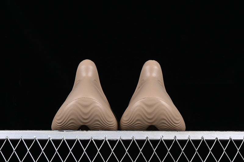 Yeezy Foam Runner “Mist”