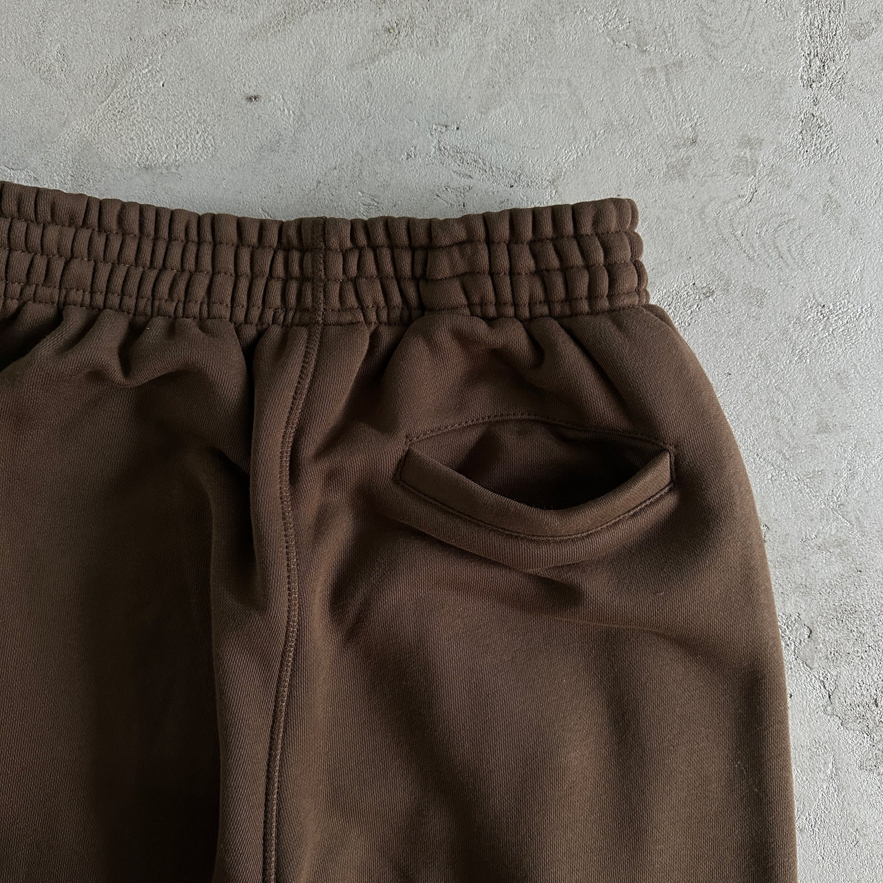 Conjunto Corteiz “Island Puff Print” ( Marrom )