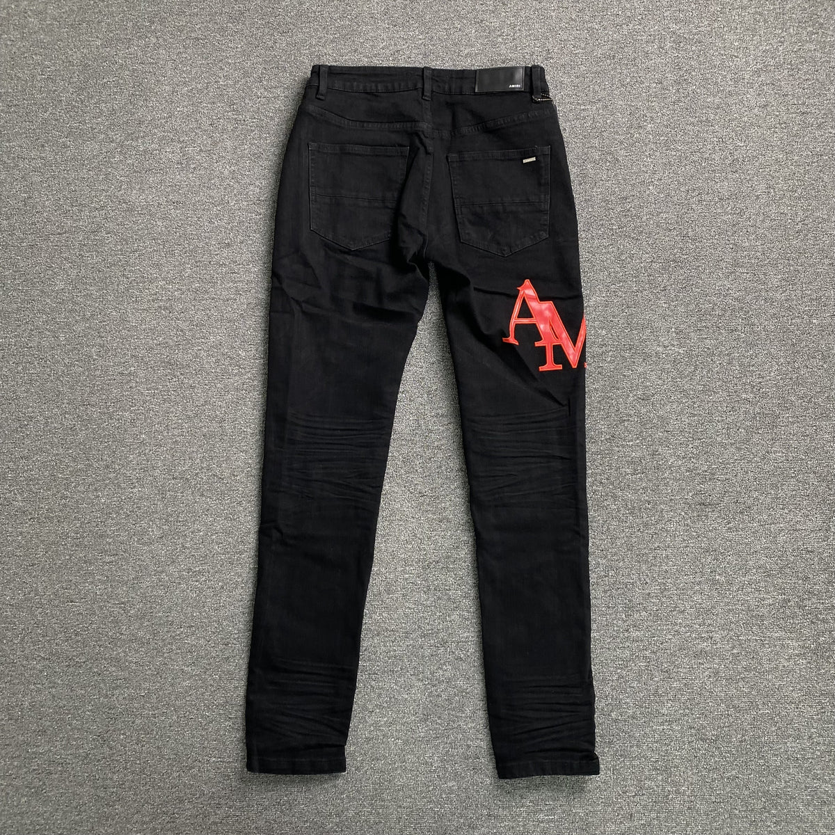 Calça Amiri “Staggered” ( Preta )