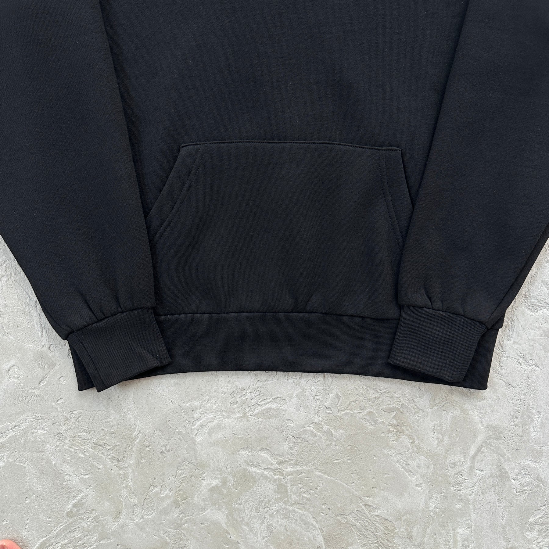 Moletom Syna World x Nemzz “Rents Due"