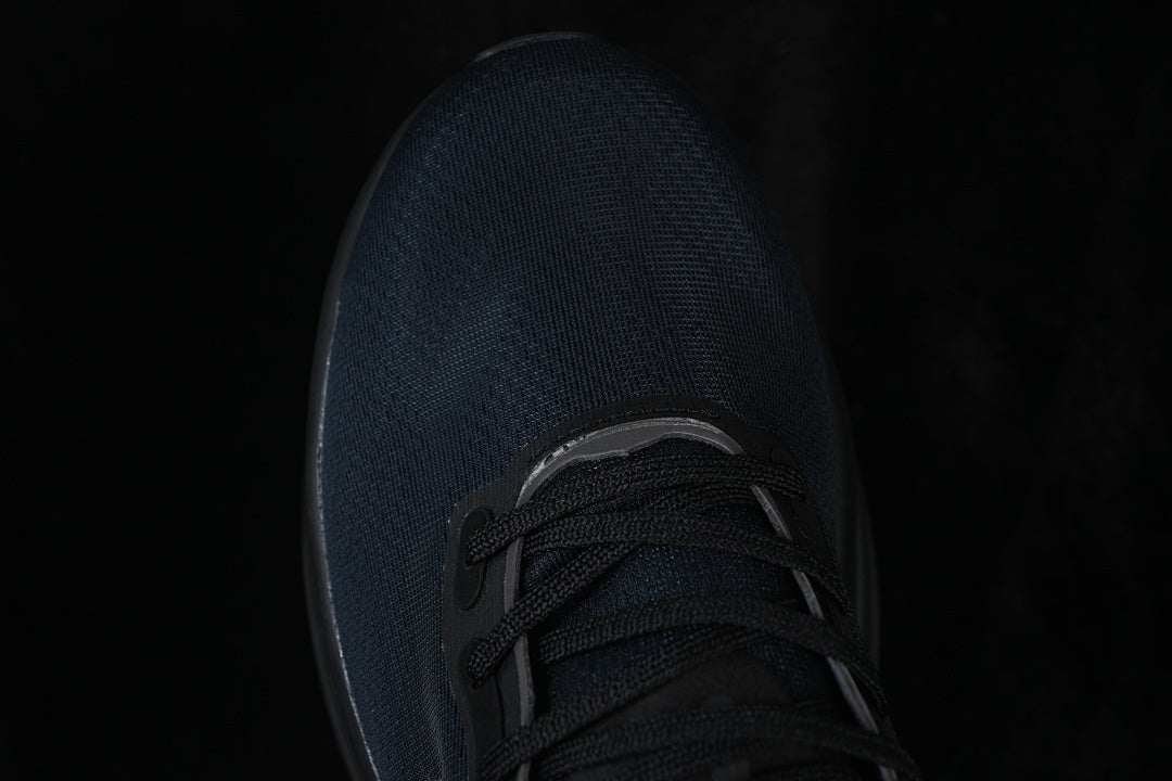 Nike Vomero “Premium SP Black”