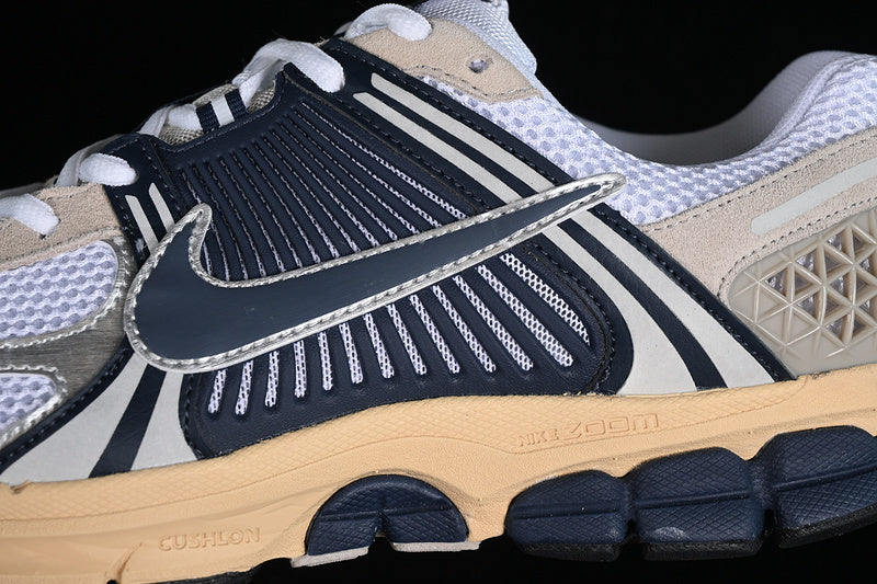 Vomero 5 “Thunder Blue Cream”