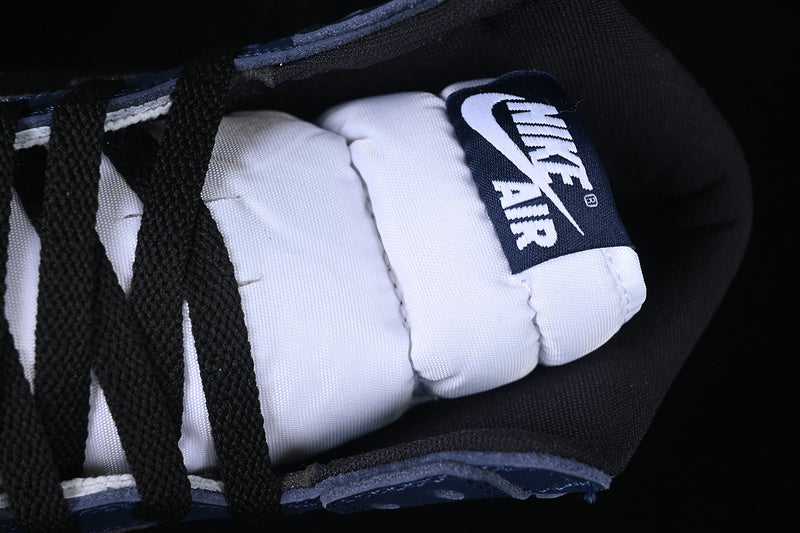 Air Jordan 1 High “Midnight Navy”