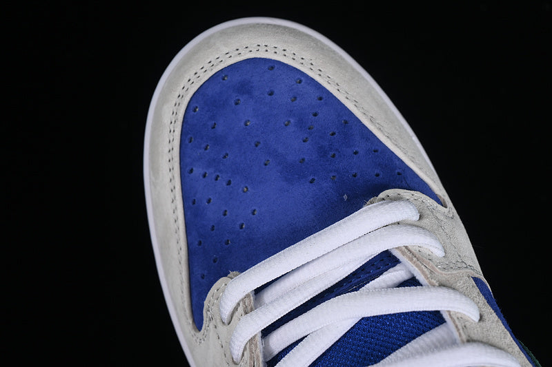 Dunk “Phantom and Hyper Royal”