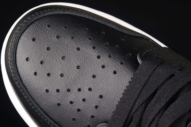 Air Jordan 1 High “Alternate Bred”