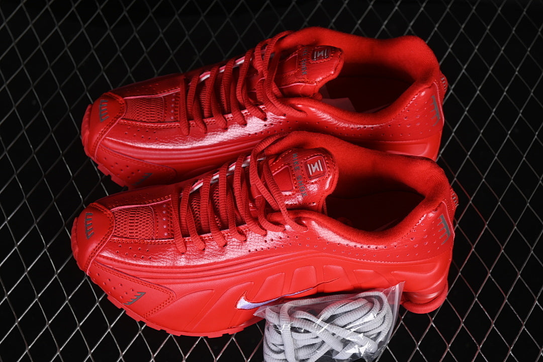 Nike Shox “Gym Red Metallic Silver”