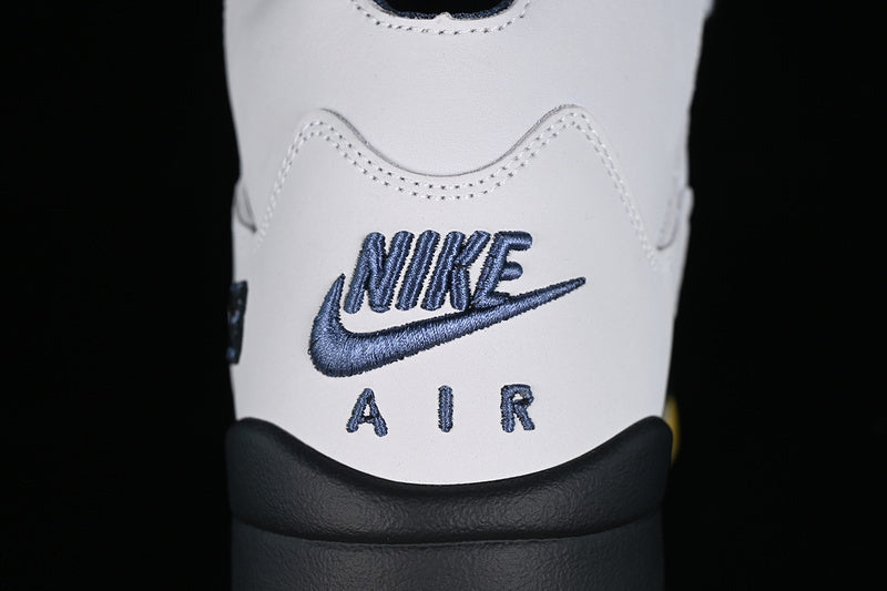 Air Jordan 5 x A Ma Maniére “Photon Dust”