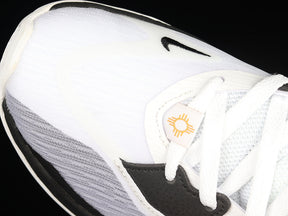 Nike Kyrie 5 “Black Gold”