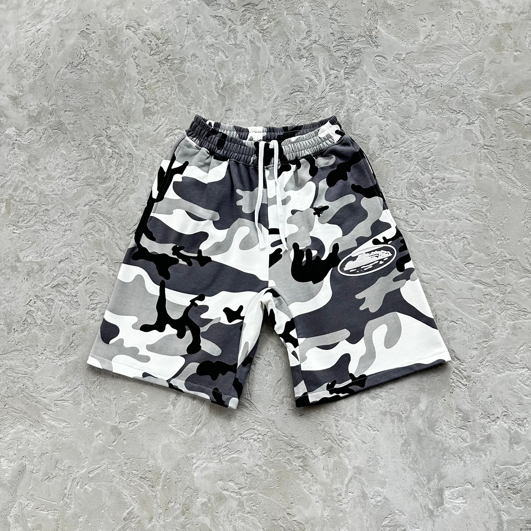 Conjunto Corteiz “Island Puff Print” (Artic Camo)