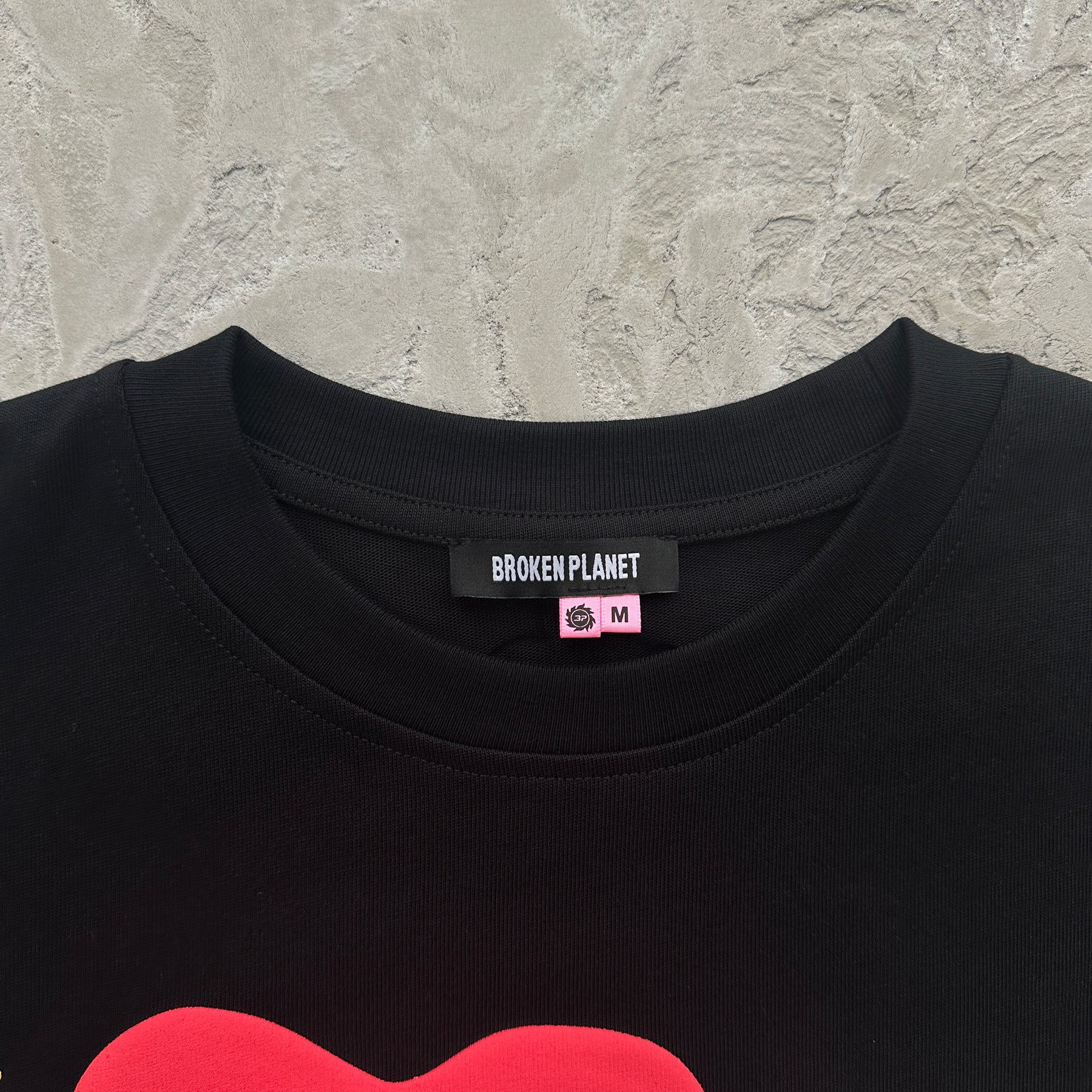 Camisa Broken Planet “Bpm Luv my Planet”