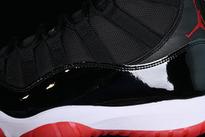 Air Jordan 11 ”Playoffs Bred”