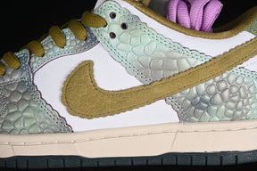 Dunk x Alexis Sablone “White and Pacific Moss”