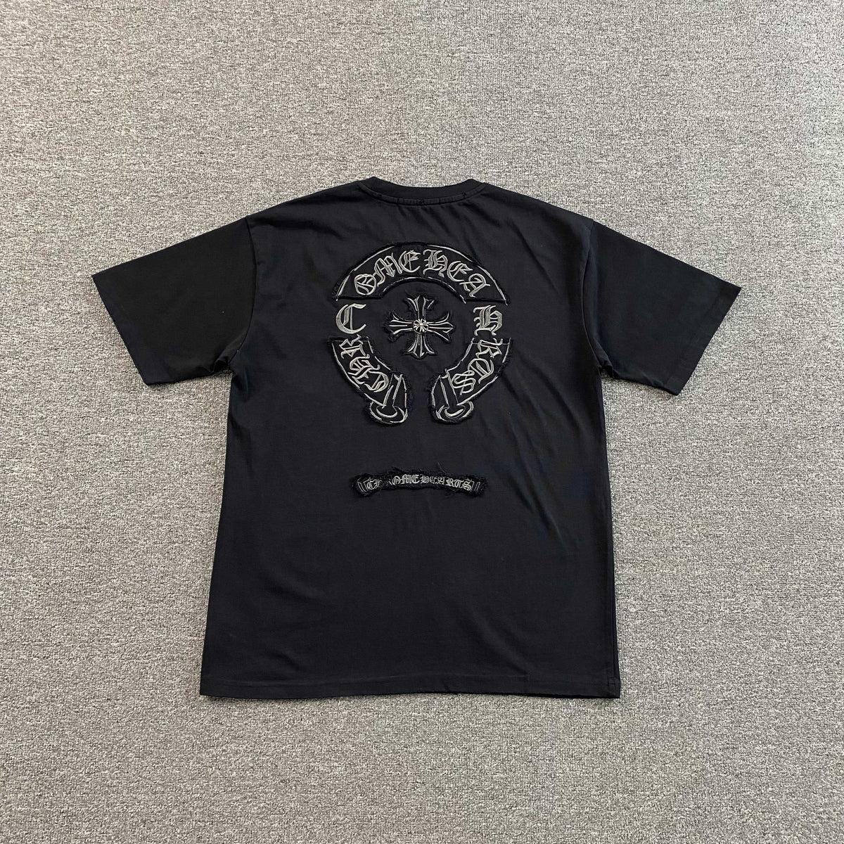 Camisa Polo Chrome Hearts “CH”