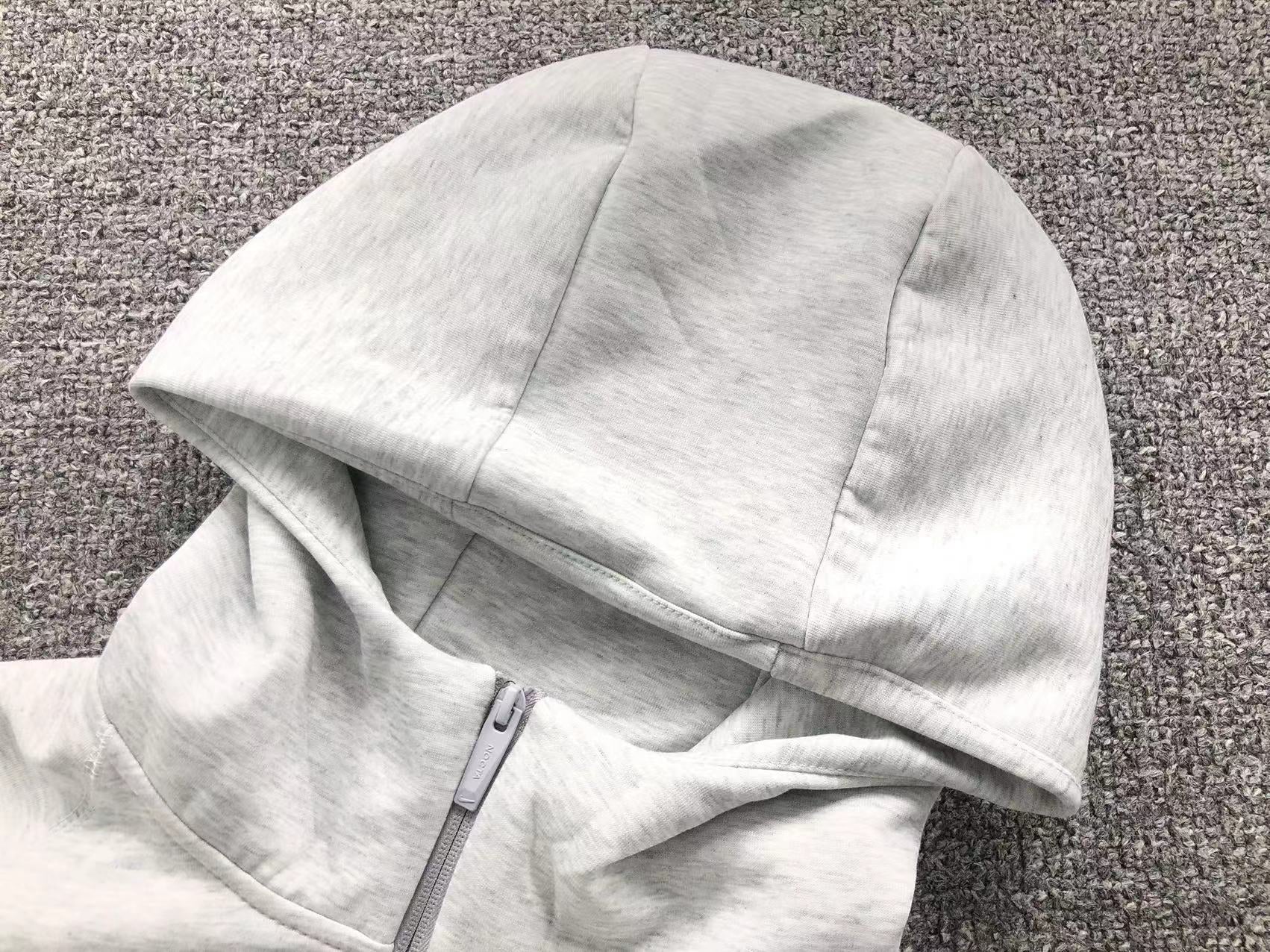 Conjunto Nocta x Nike Tech Fleece “Grey”